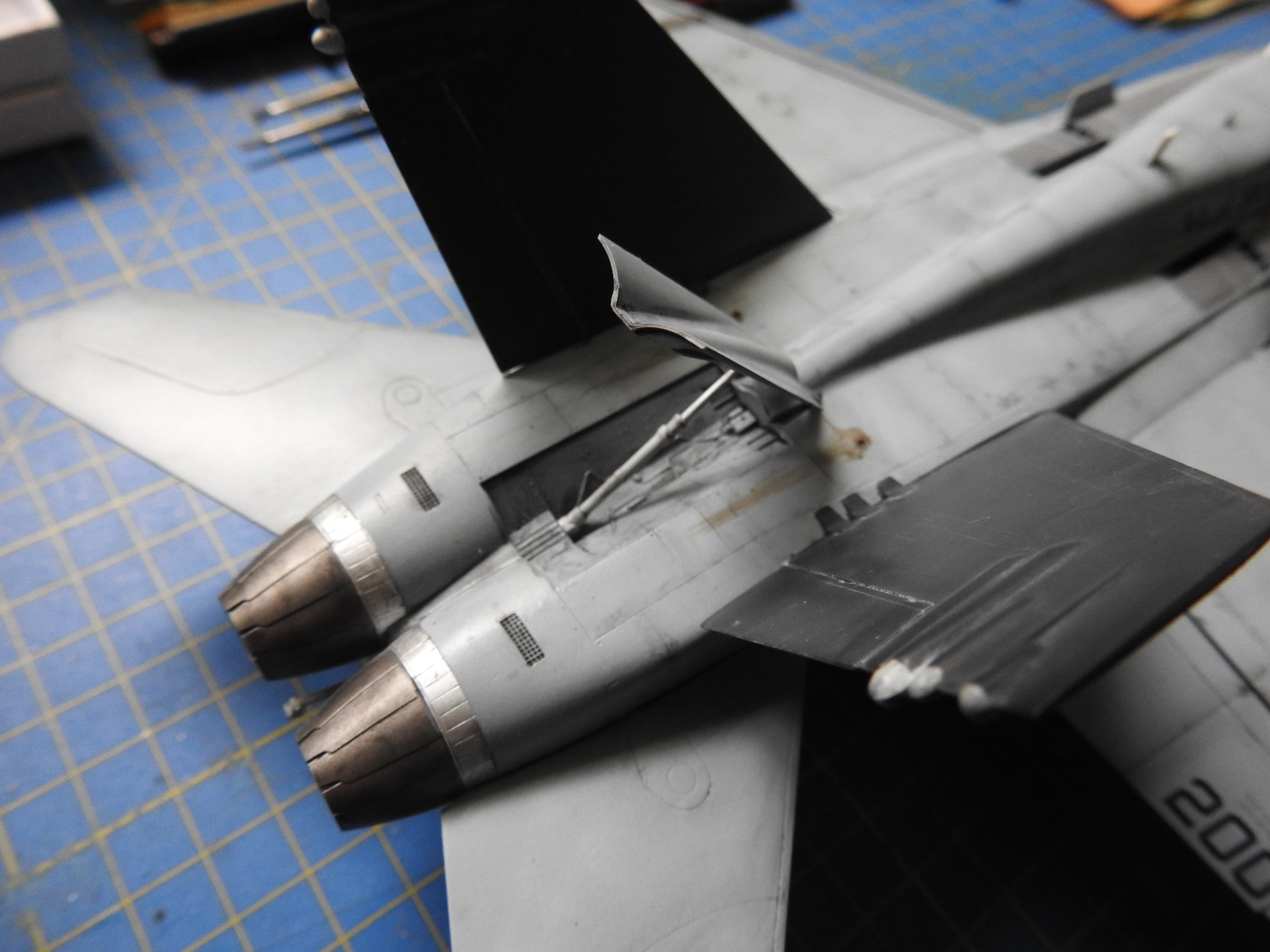 F/A-18C Hasegawa 1/48 - Sida 2 DSCN8858