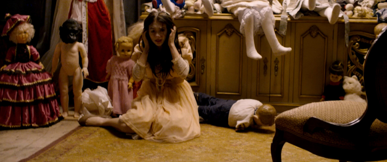 Ghostland.2018.MULTi.1080p.BluRay.x264.AC3-EXTREME.mkv_snapshot_