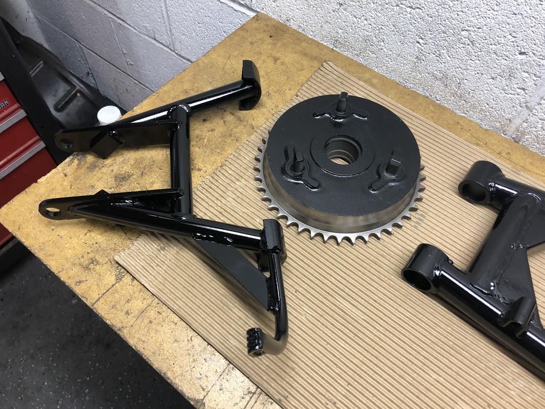 6111A273-01C0-4BB2-B5C4-97FB78E30D16