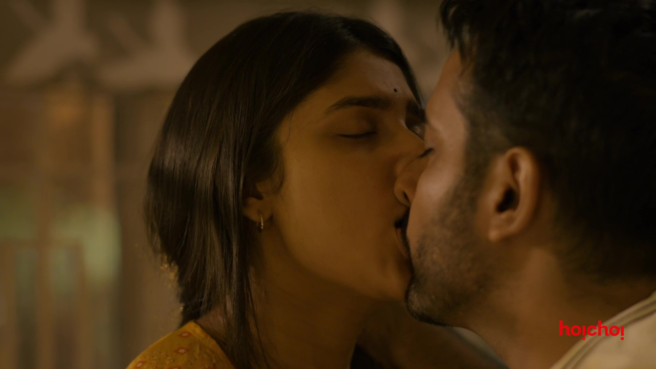 Adrija Roy hot photos  Bonyo Premer Golpo Season 2  Adrija Roy romance GIFs  Bengali web series bold scenes  Adrija Roy kissing scene  Bonyo Premer Golpo romantic moments  Adrija Roy viral pics