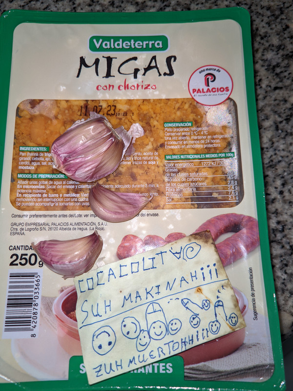 Tengo jambre pero no tengo ganas de jacer de comer.