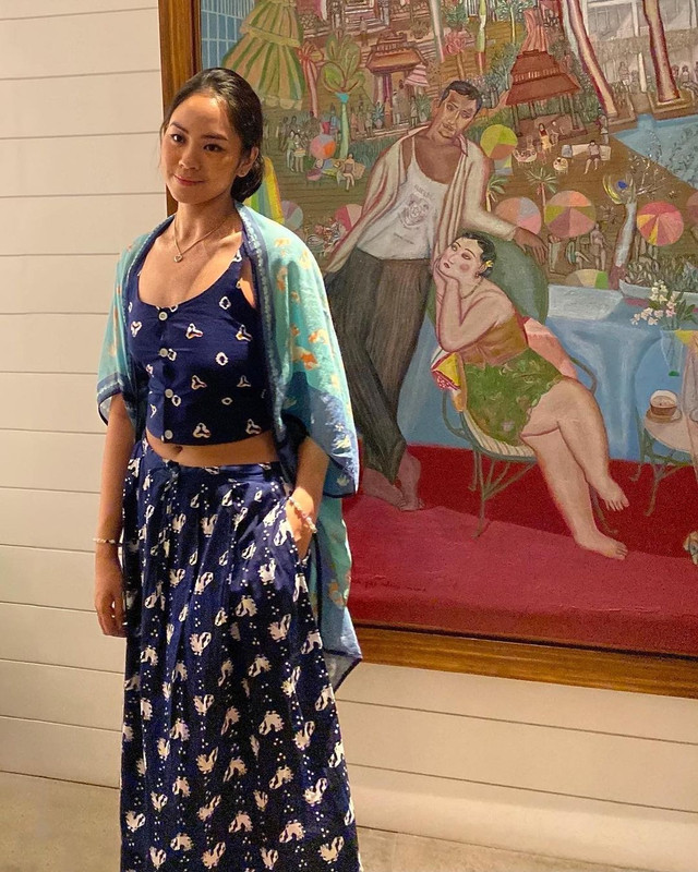 Pesona anggun Rania Maheswari Yamin saat tengah liburan di Pulau Bali.