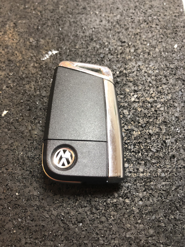 E9E521EC-47AA-4636-A79E-4D3C5E82EAAE