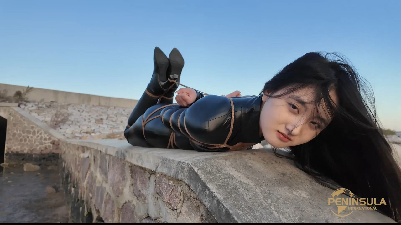 半岛束艺台 这身衣服一出场说明秋天到了 矢崎.mp4_20250103_135108.146