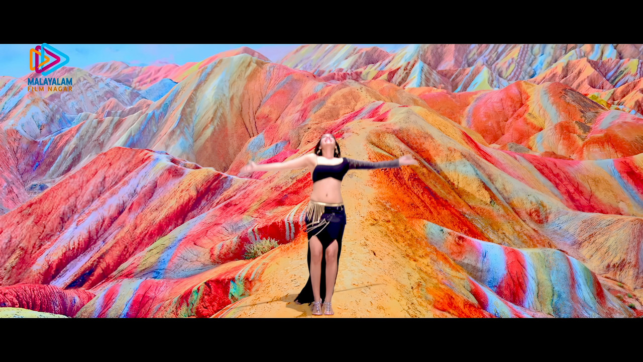 Samantha Hot Song 01 Alludu seenu 4K  sourch.mp4_snapshot_02.42.929