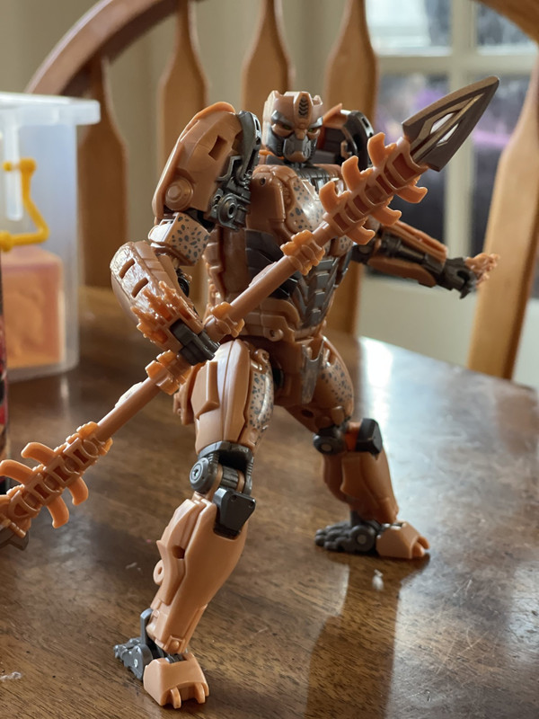 Studio-Series-ROTB-Voyager-Cheetor01