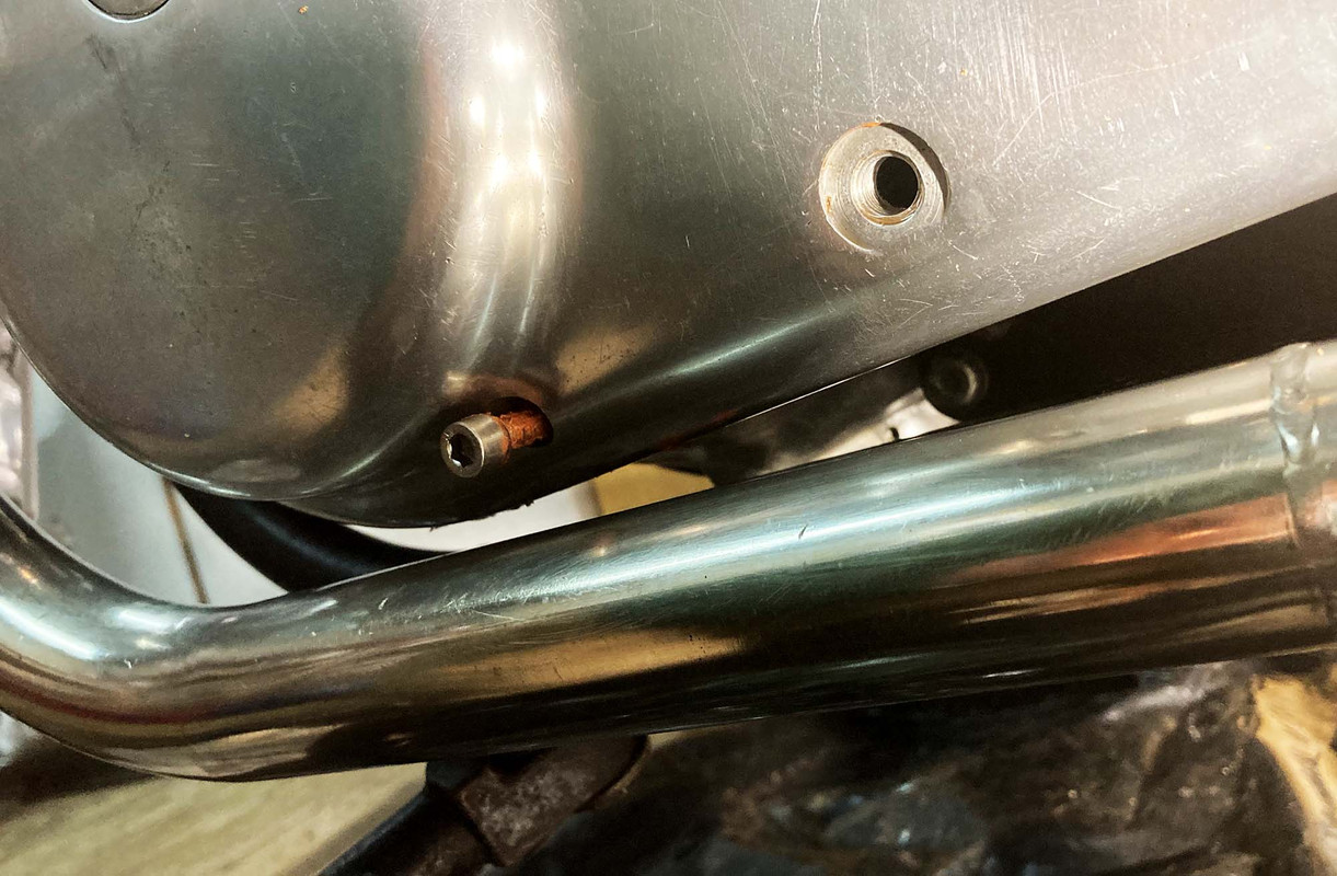 vis inférieur couvercle