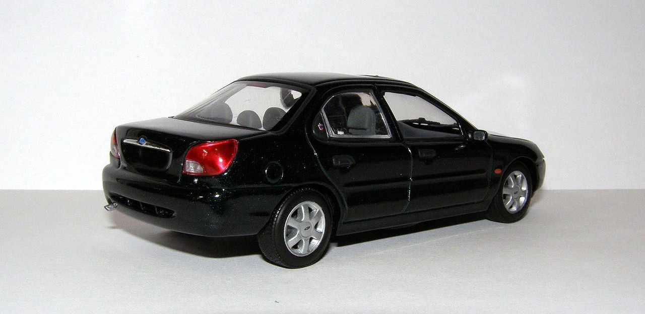 1996 Ford Mondeo Mk.II 2.0 Ghia (Minichamps) 2