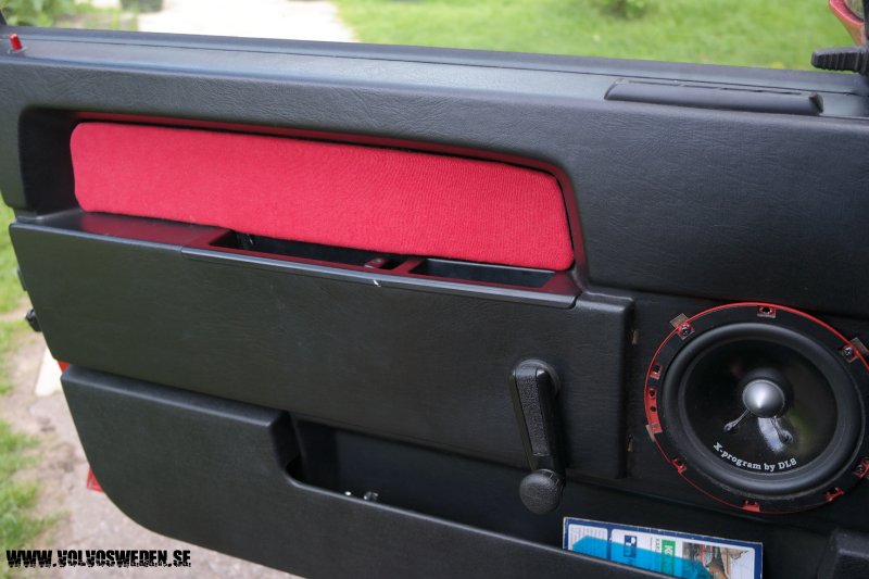 https://i.postimg.cc/Bb7QKdVM/Volvo-740-tygplatta-doorpanel-9.jpg