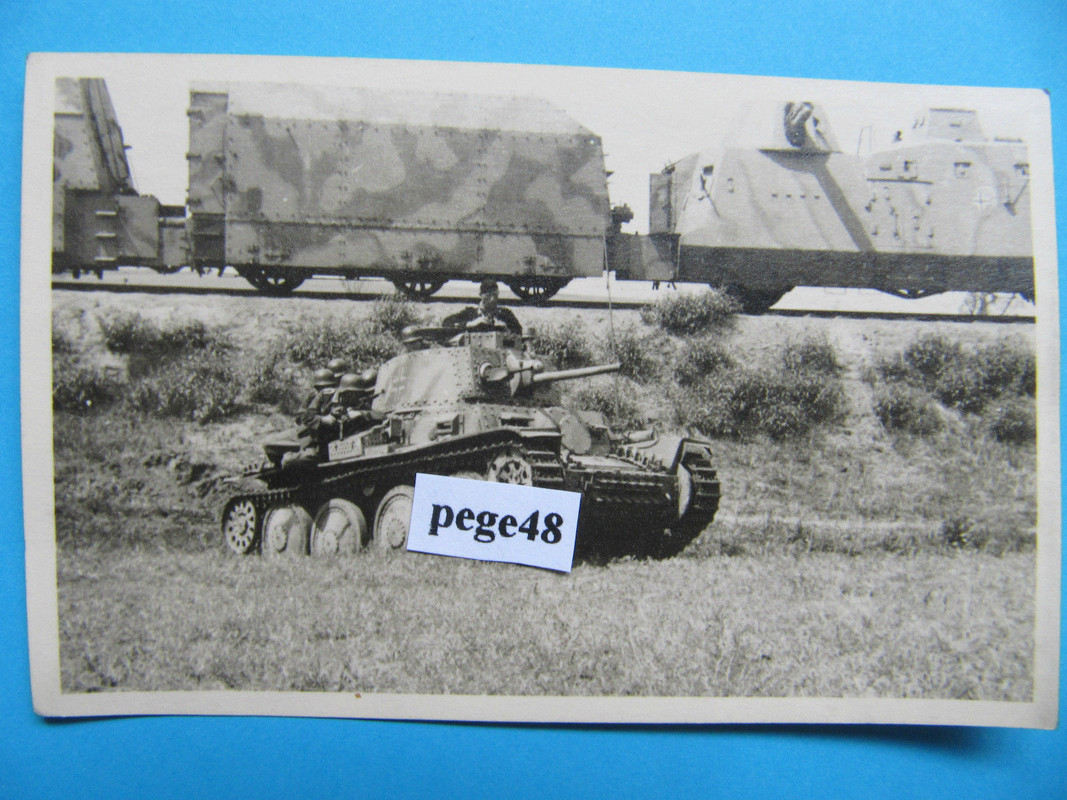Panzerzug Panzer 38(t) mit Soldaten1