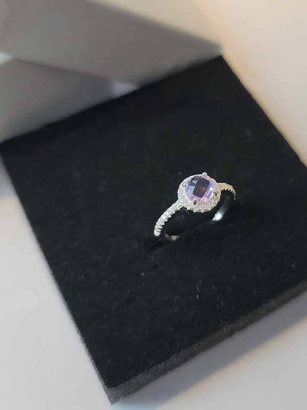 Anillo exclusivo morado #110104