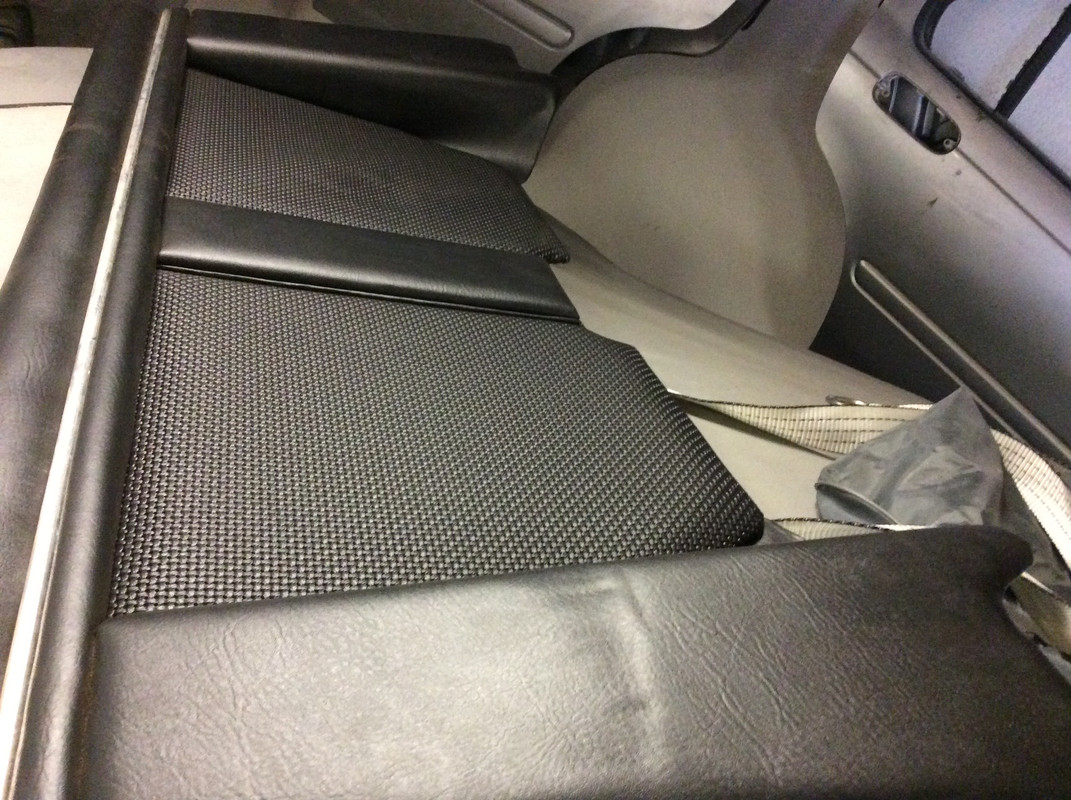 0169D9F7-CFAB-415E-817B-30503C94310F