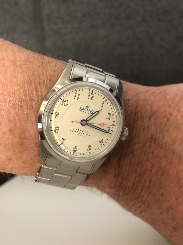 B8BD97F8-3993-4410-BB3D-F2CE35310A3F