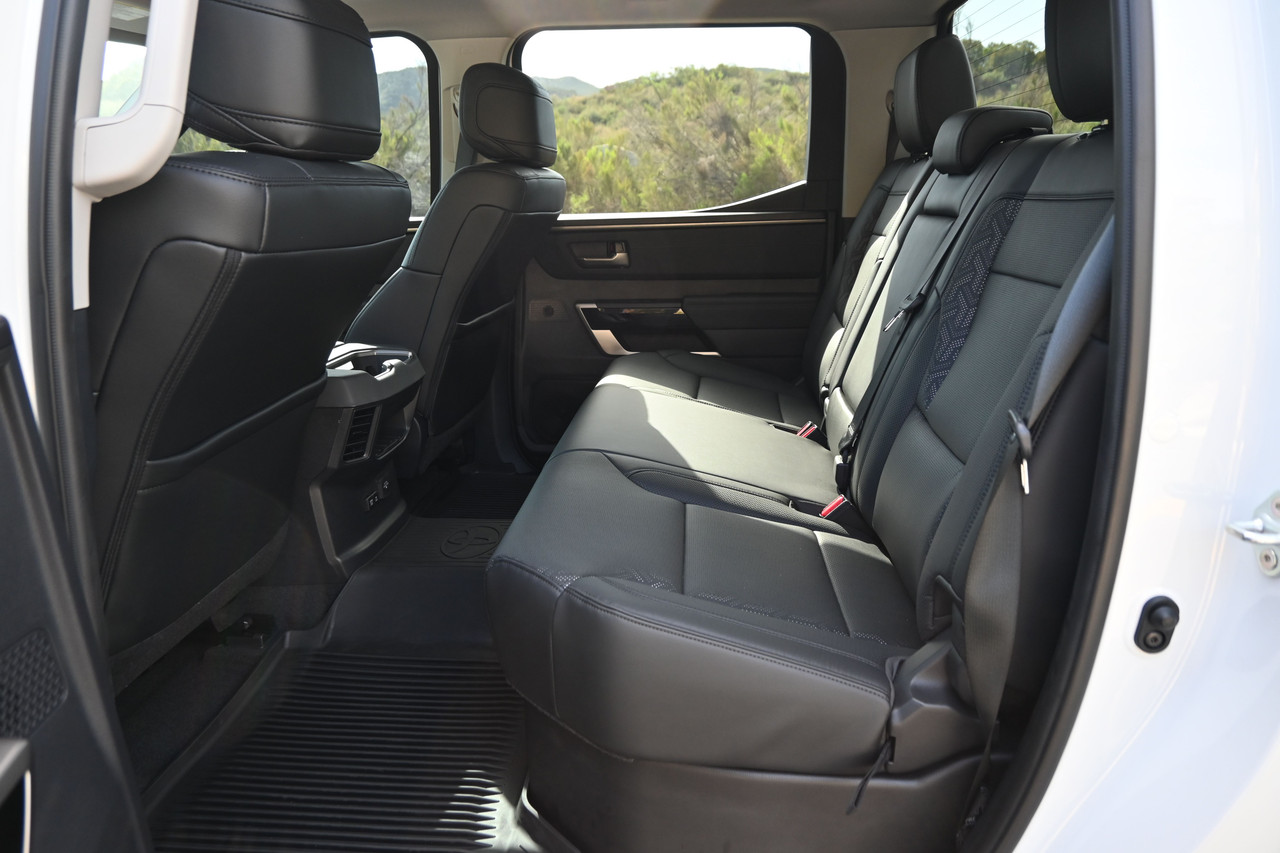 Vehicle thumbnail 13