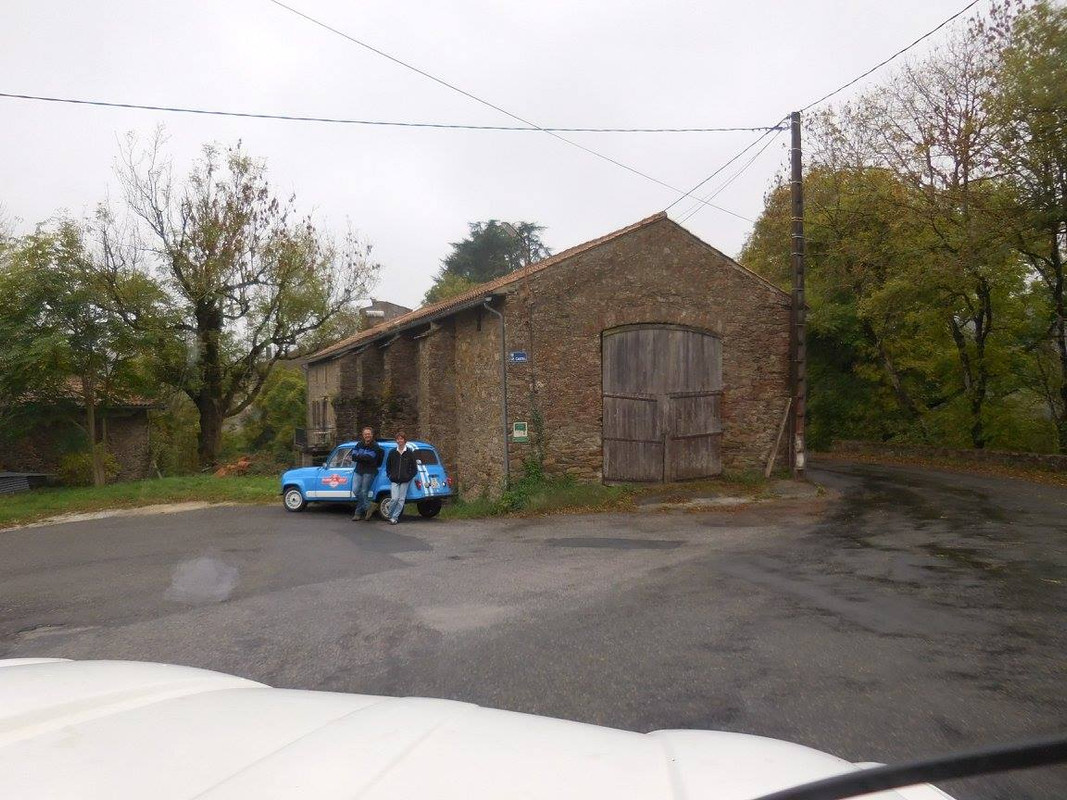 12094852_830945020359923_2464565396578444403_o