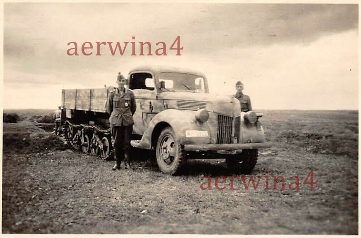 Ford Maultier of Waffen SS Russia, near Stalingrad — Postimages