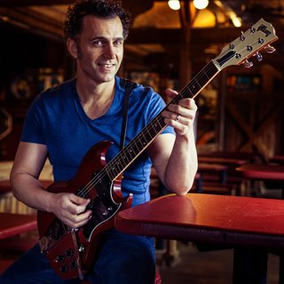 Dweezil Zappa - Confessions of a Deprived Youth (2018).mp3 - 320 Kbps