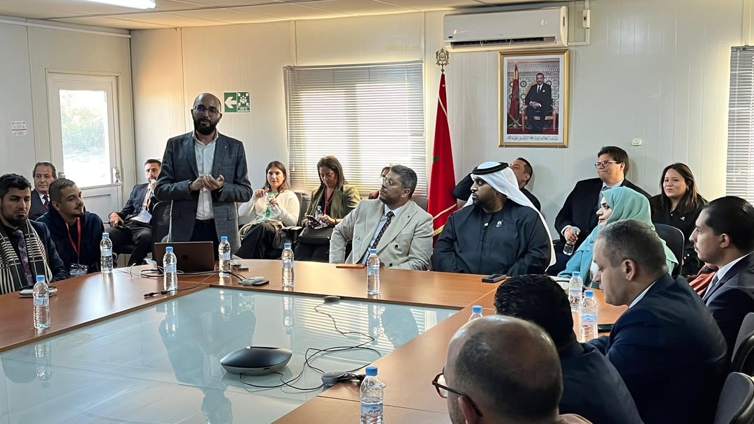 Dans-l-apres-midi-du-vendredi-21-novembre-2025-une-delegation-d-operateurs-economiques-particip-(2)