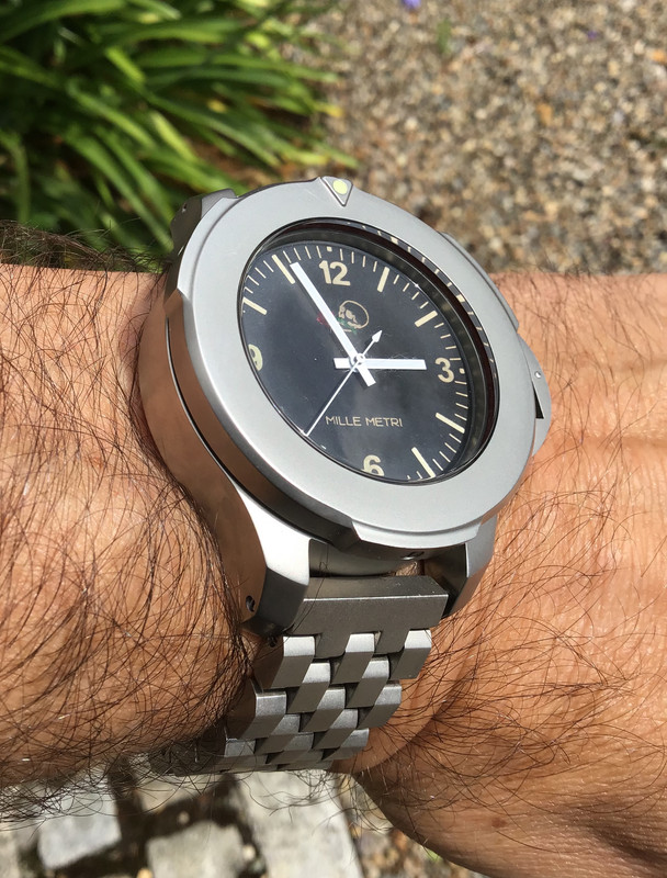 B04AD8DD-DB42-4F00-A058-48F2A93E4C8C