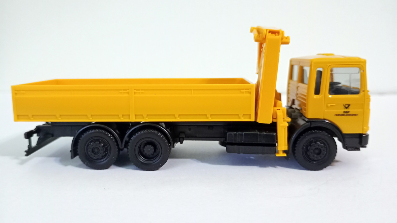 Mach (3325)