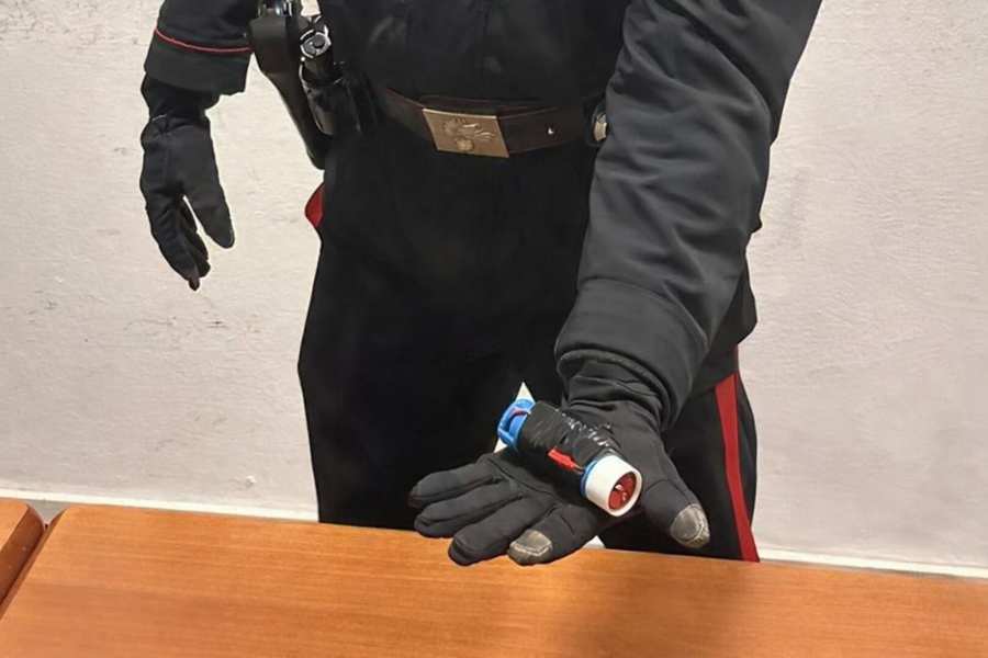 Taser artigianale in un supermercato: minorenne denunciato a Castel Bolognese
