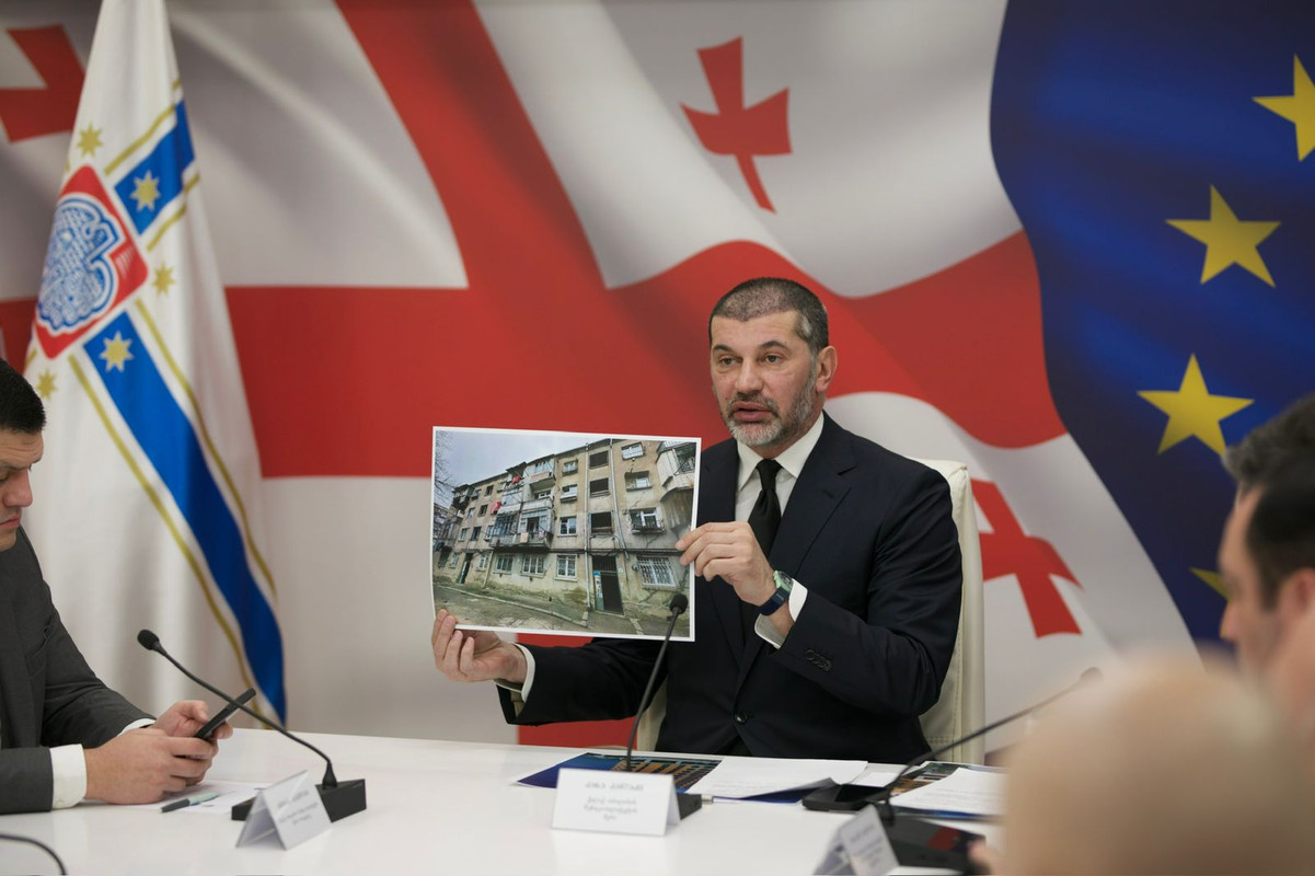 ავარიული სახლების ჩანაცვლების პროგრამის ფარგლებში, პროექტების განხორციელება გრძელდება