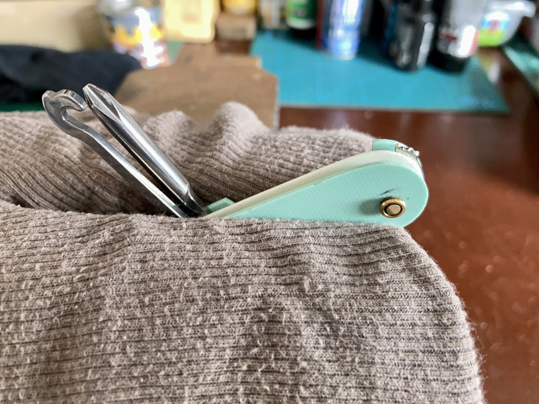 E558A2CE-24BE-489A-BB68-DD233EA1A12D