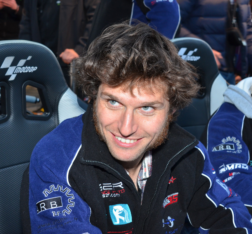 Guy Martin 2023: dating, net worth, tattoos, smoking & body facts - Taddlr Guy Martin 2023: dating, net worth, tattoos, smoking & body facts - Taddlr