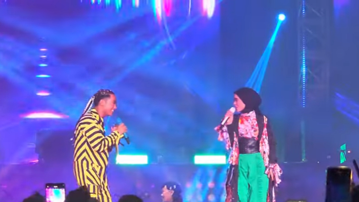 Lesti Kejora nyanyi di konser tunggal Betrand Peto IT'S MY FIRST, Sabtu (22/10/2022) malam. YouTube K&A Live Musik.