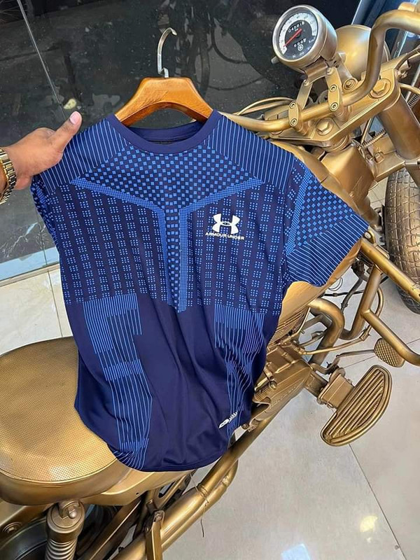 Stylish Mens Exclusive T-Shirt for Summer