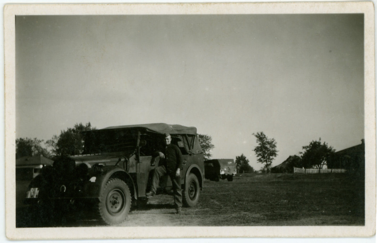 Foto SdKfz GD Abzeichen Stahlhelm Groß-Deutschland,Fahne,Kommandeur 3
