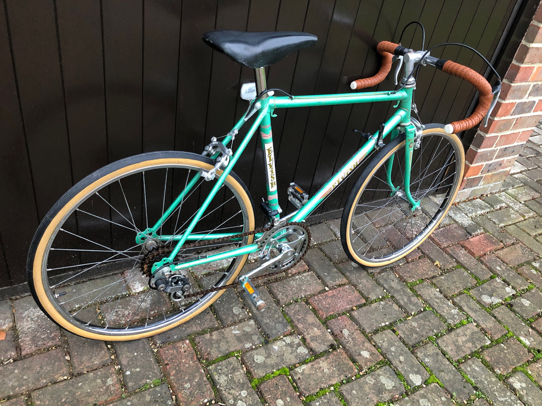 9D32A2F5-4650-4C22-96EE-EBABFC19FA6F