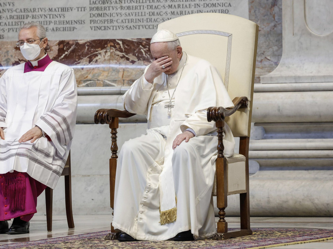 El Papa Francisco deberá recibir infiltraciones en la rodilla por su dolor
