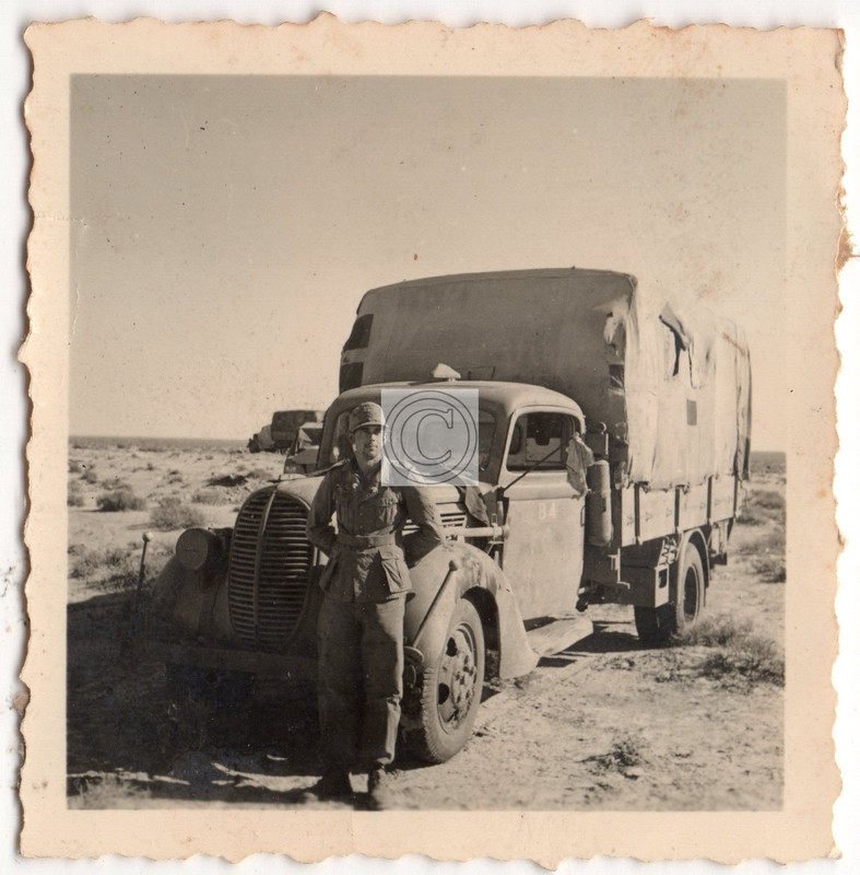 Afrika DAK LKWs PKWs Flugzeuge Kameraden Schnürstiefel Wüste Tri