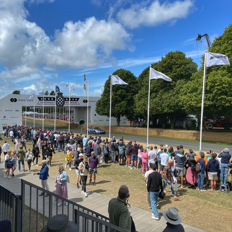 1BA6ADBD-6C21-4299-8A37-9651E833F08E