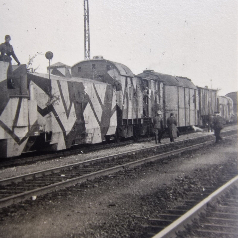 Norwegen Narvik Weserübung 1940 Panzerzug in Oslo Geb.Jäg.Regt. 136 2wk Soldaten (2)