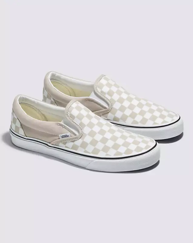 VANS Footwear Bonanza: 30% Off Select Styles for the Whole Family