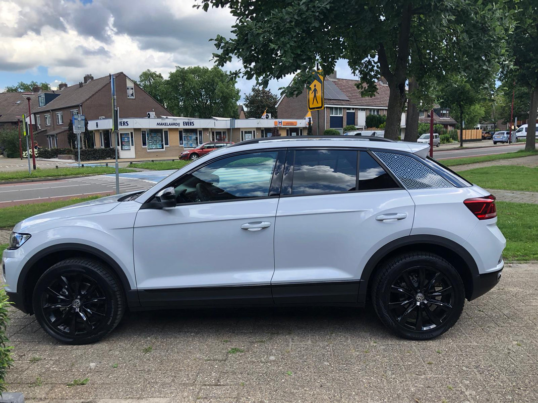 B4E97D30-8F61-4929-8A7D-7C3212CE83BF