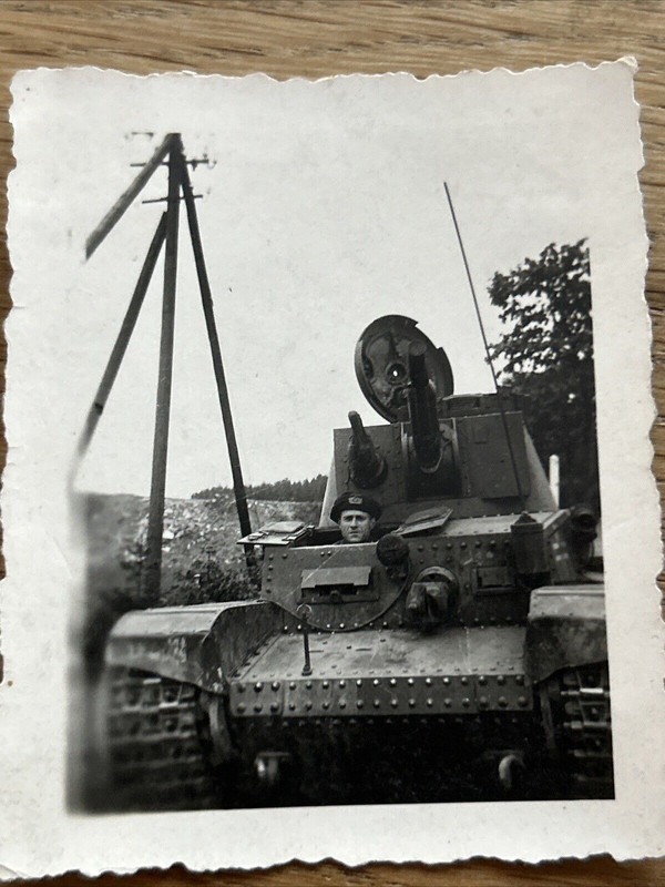 Foto Wk2 Wehrmacht Soldaten Panzer Kampf Front 2 Panzer Division (1)