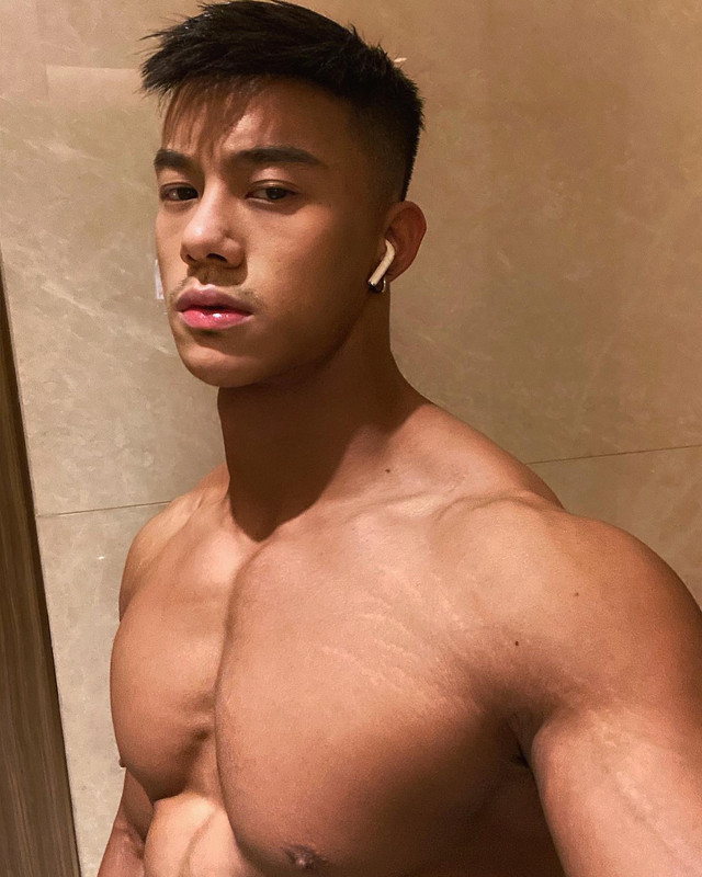 Photo by E  V  Λ  Ν on June 08, 2020.