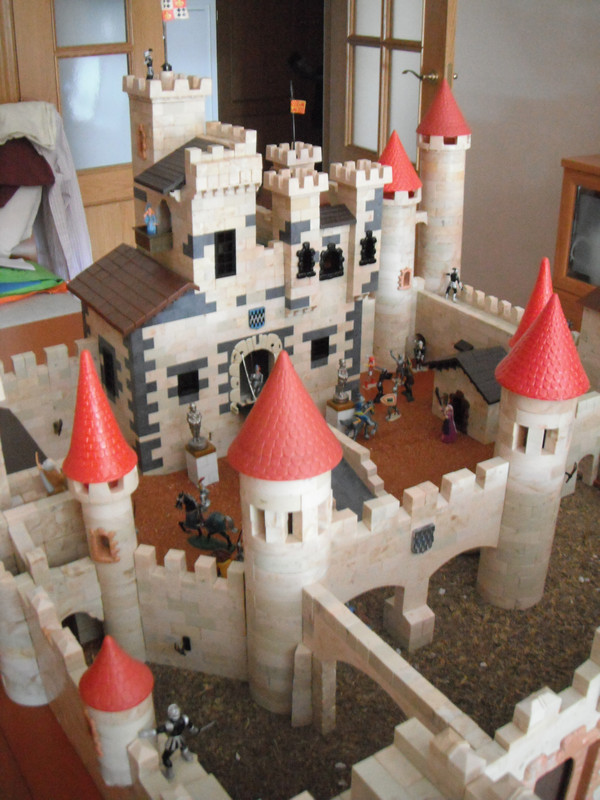 El Castillo de las Dos Puertas - Vista del conju
