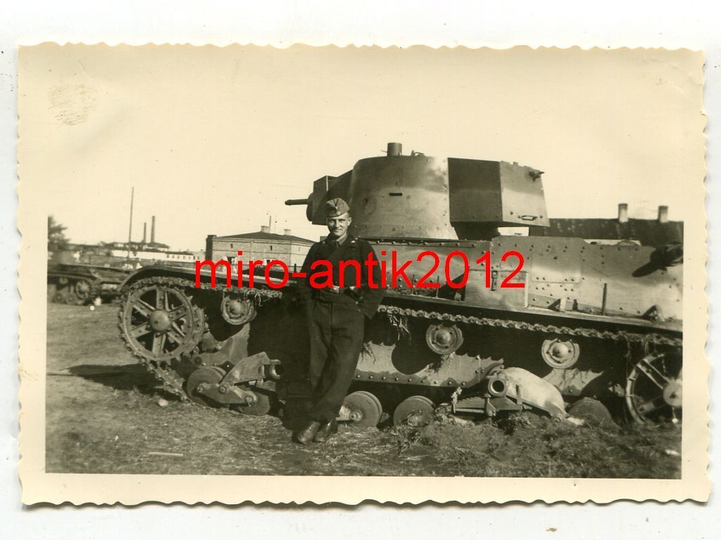 Foto, Panzerregiment 1, Beute, Panzer 7TP, Nahau