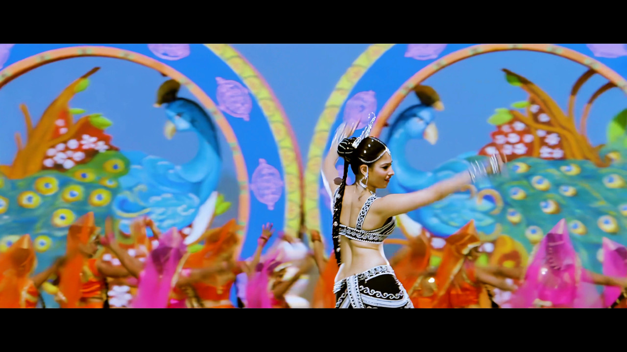Tamanna Hot Song From Himmatwala Naino Main Sapna 4K (Best Quality).mp4_snapshot_01.22_[2021.04.05_1