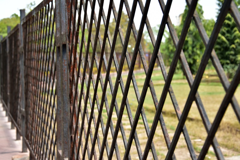 tubular steel fencing