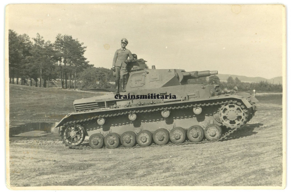 Orig. Foto Panzer IV Tank mit Offizier bei Manöver