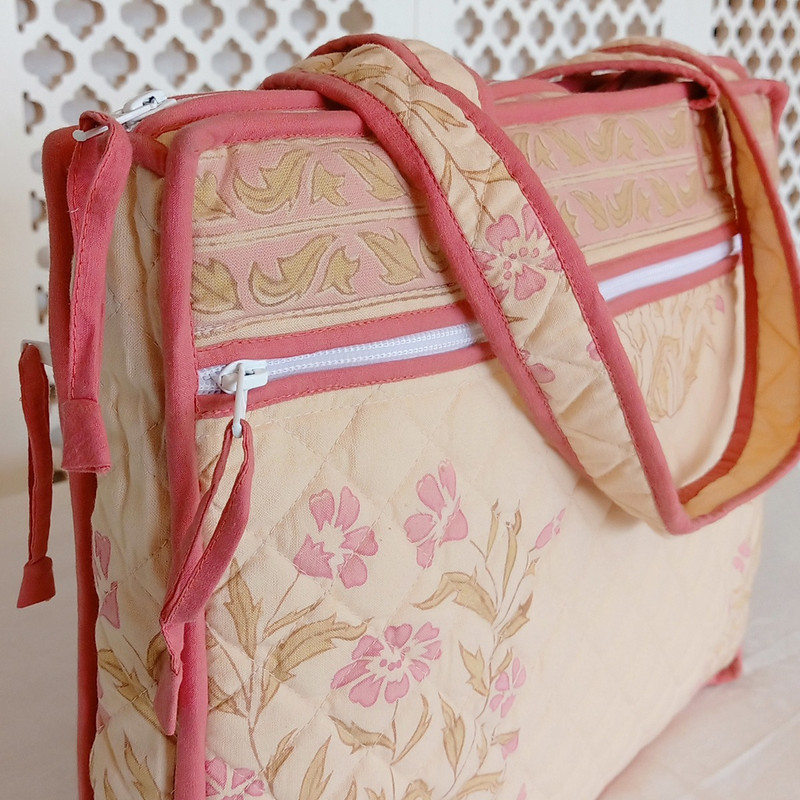 The Benefits of Stocking office handbags for women for Your Business