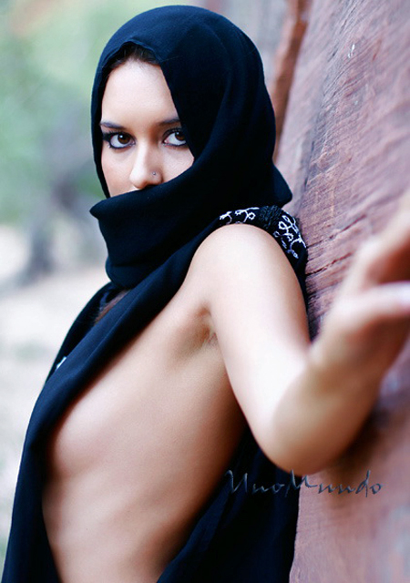 GIA' 'intimo' E 'http://www.clips.com/showimage.php?cid=97162' (500x400) ORA 'C:\Users\lenovo\Pictures\Saved Pictures\muslim woman\Sexy Hijab Muslim Woman.jpg'