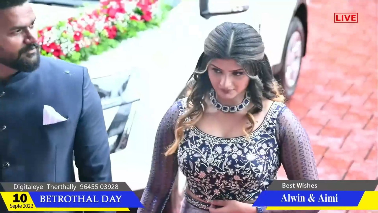 busty malayali babe huge boobs in costume.mkv_snapshot_00.30.637