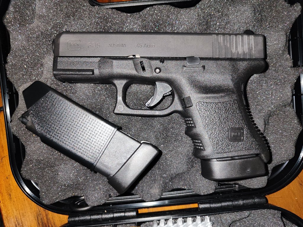 Negra perfil con cargador