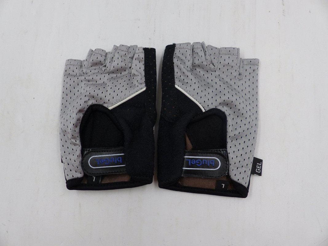 MERCER COUNTY REHAB SUPPLY BLACK AND GREY BLUGEL WHEELCHAIR GLOVES SZ LARGE